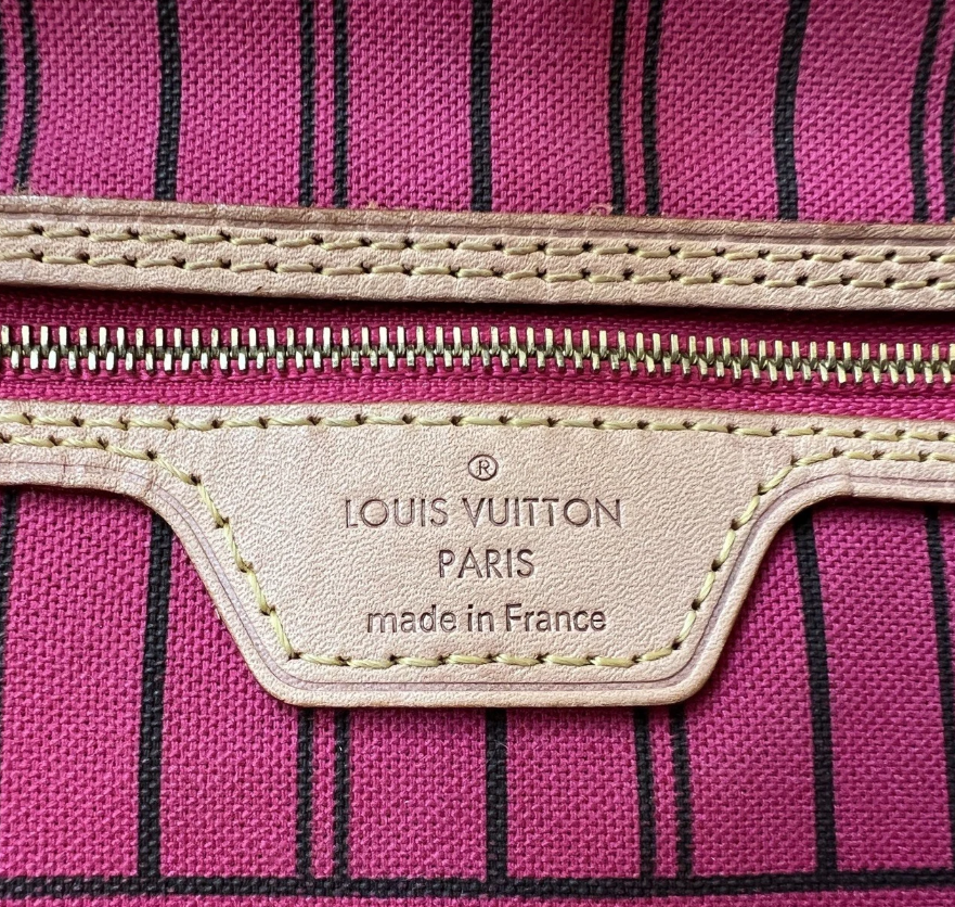 Louis Vuitton Neverfull MM Monogram Tote Bag M41178