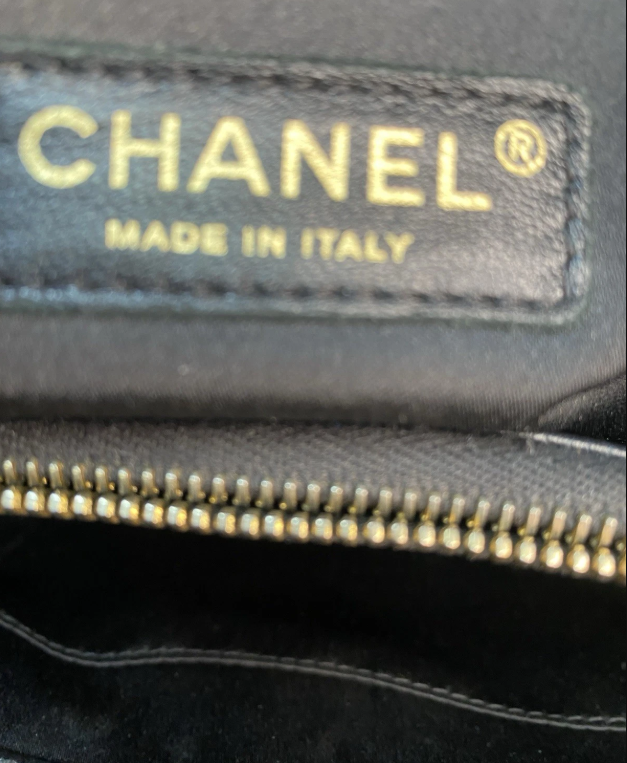 Chanel GST Caviar Quilted Grand Shopping Tote Black / Gold Hardware