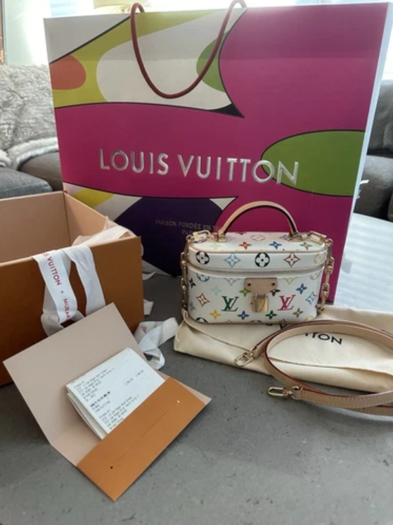 Louis Vuitton x Takashi Murakami Vanity Chain Pouch M13662