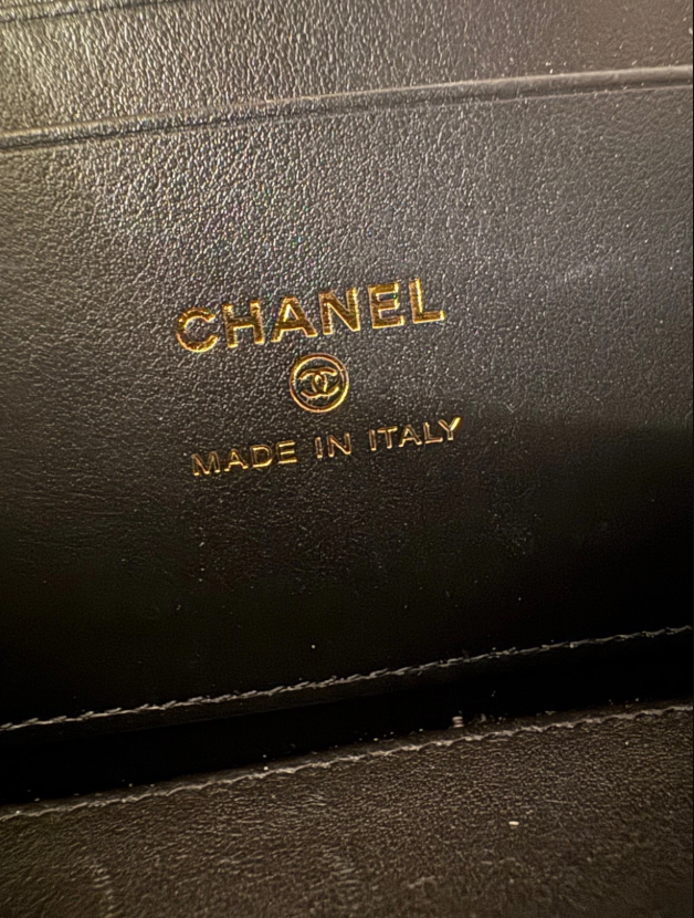 Chanel Caviar 25C Vanity with Chain NIB Authentic