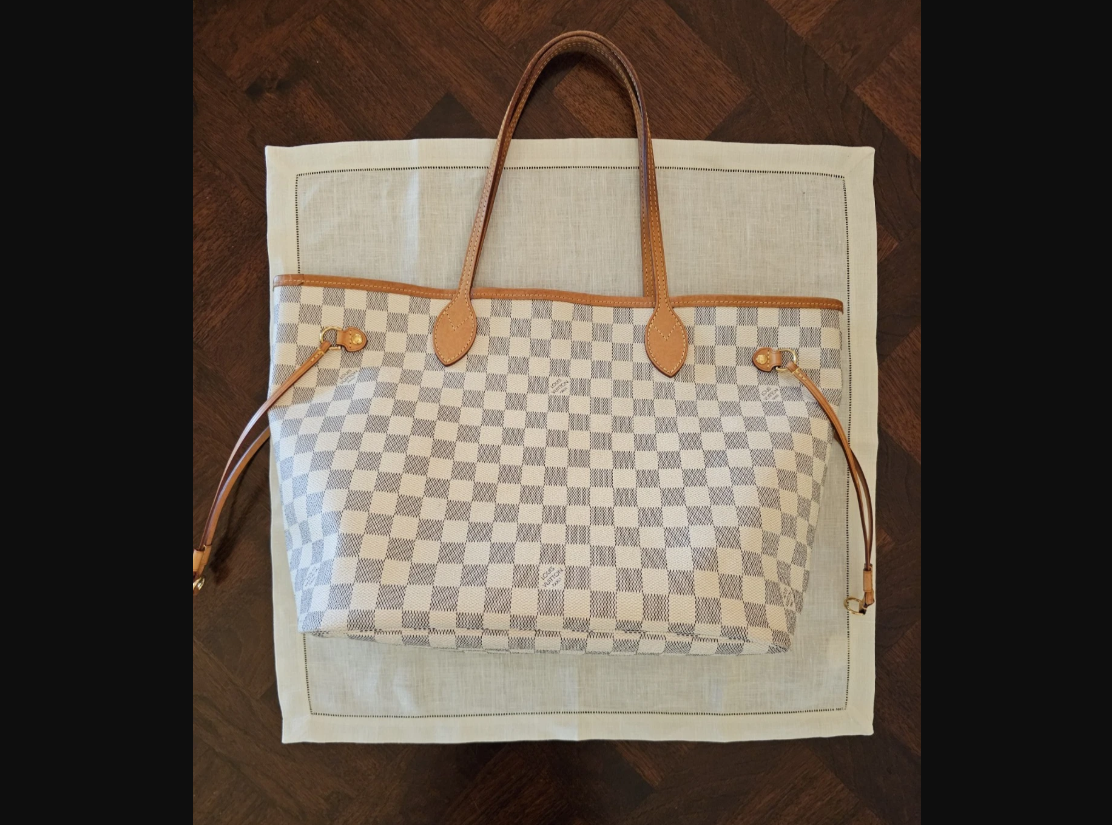 Louis Vuitton Neverfull MM Tote Damier Azur