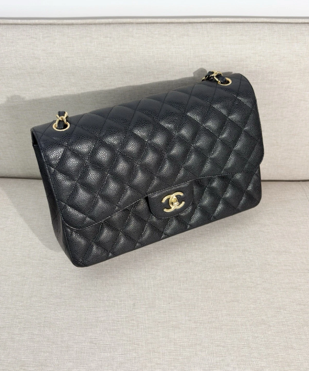 CHANEL Classic Black caviar jumbo Classic Double Flap Large