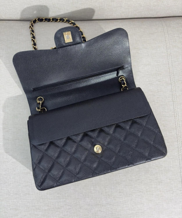 CHANEL Classic Black caviar jumbo Classic Double Flap Large