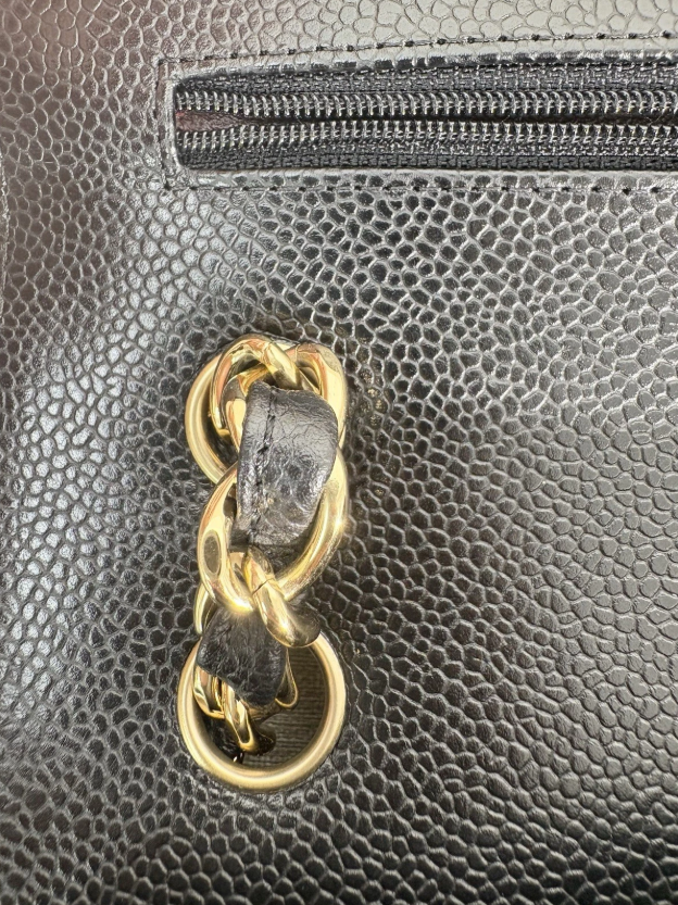 CHANEL Classic Black caviar jumbo Classic Double Flap Large