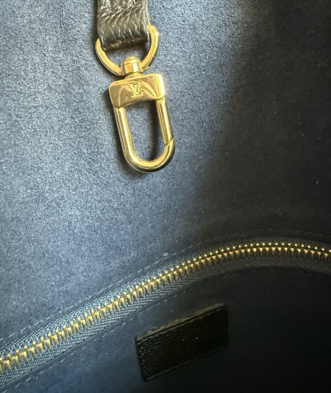 LOUIS VUITTON Empreinte Neverfull MM Tote